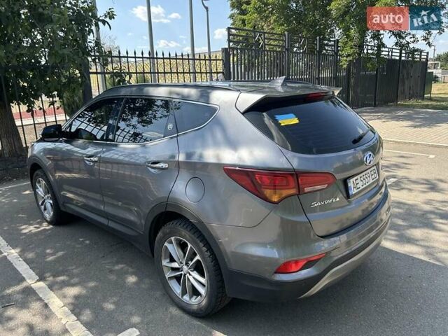 Серый Хендай Санта Фе, объемом двигателя 2.2 л и пробегом 223 тыс. км за 20250 $, фото 26 на Automoto.ua