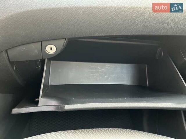Сірий Хендай Санта Фе, об'ємом двигуна 2.36 л та пробігом 156 тис. км за 16200 $, фото 23 на Automoto.ua