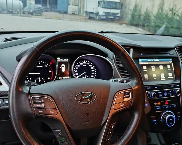 Сірий Хендай Санта Фе, об'ємом двигуна 2.2 л та пробігом 195 тис. км за 19500 $, фото 47 на Automoto.ua