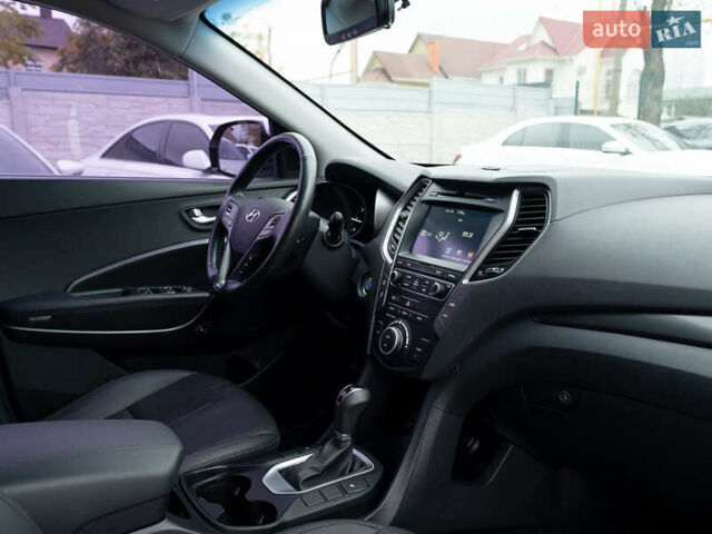 Сірий Хендай Санта Фе, об'ємом двигуна 2.2 л та пробігом 135 тис. км за 18300 $, фото 32 на Automoto.ua