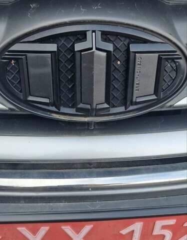 Серый Хендай Санта Фе, объемом двигателя 2 л и пробегом 182 тыс. км за 19900 $, фото 31 на Automoto.ua