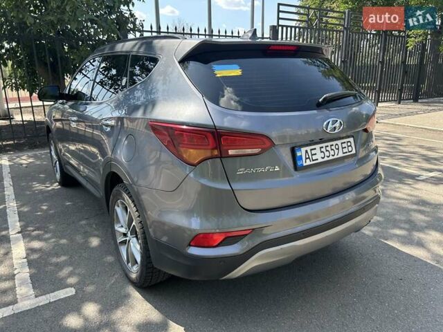 Серый Хендай Санта Фе, объемом двигателя 2.2 л и пробегом 223 тыс. км за 20250 $, фото 25 на Automoto.ua
