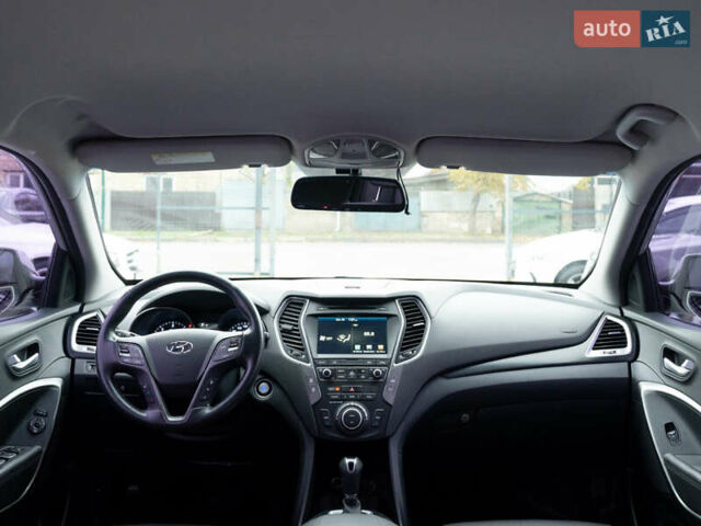 Сірий Хендай Санта Фе, об'ємом двигуна 2.2 л та пробігом 135 тис. км за 18300 $, фото 10 на Automoto.ua