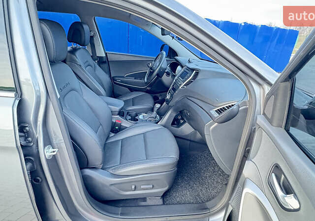 Серый Хендай Санта Фе, объемом двигателя 2 л и пробегом 214 тыс. км за 18700 $, фото 16 на Automoto.ua