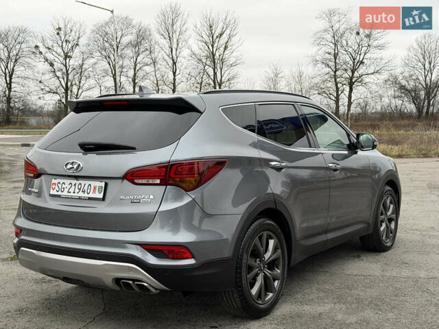 Серый Хендай Санта Фе, объемом двигателя 2.2 л и пробегом 131 тыс. км за 24000 $, фото 15 на Automoto.ua