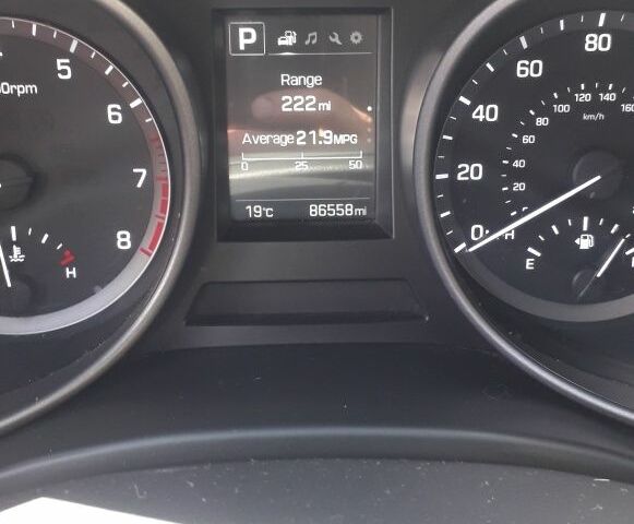 Серый Хендай Санта Фе, объемом двигателя 2.4 л и пробегом 160 тыс. км за 13000 $, фото 11 на Automoto.ua