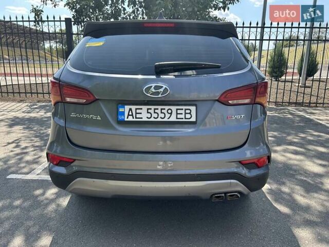 Серый Хендай Санта Фе, объемом двигателя 2.2 л и пробегом 223 тыс. км за 20250 $, фото 23 на Automoto.ua