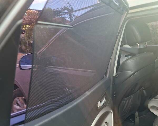 Серый Хендай Санта Фе, объемом двигателя 2 л и пробегом 182 тыс. км за 19900 $, фото 12 на Automoto.ua