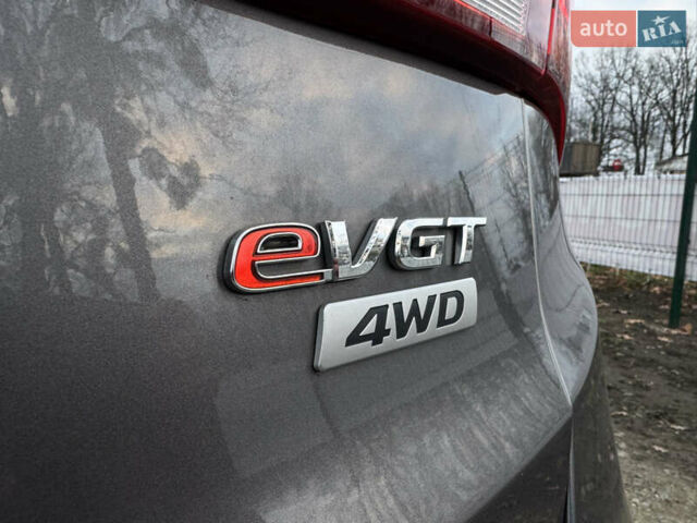 Серый Хендай Санта Фе, объемом двигателя 2 л и пробегом 137 тыс. км за 20500 $, фото 7 на Automoto.ua