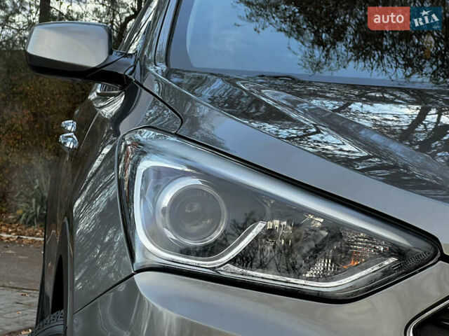 Серый Хендай Санта Фе, объемом двигателя 2.36 л и пробегом 147 тыс. км за 14700 $, фото 29 на Automoto.ua