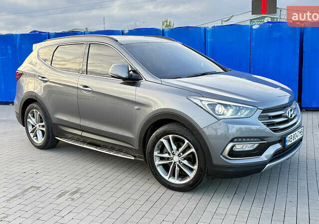 Серый Хендай Санта Фе, объемом двигателя 2 л и пробегом 214 тыс. км за 18700 $, фото 8 на Automoto.ua