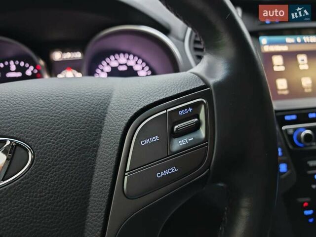 Сірий Хендай Санта Фе, об'ємом двигуна 2.2 л та пробігом 195 тис. км за 19500 $, фото 28 на Automoto.ua