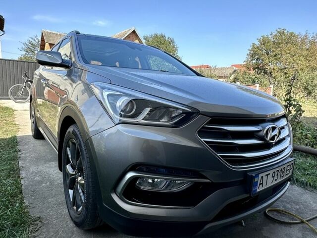 Серый Хендай Санта Фе, объемом двигателя 2 л и пробегом 104 тыс. км за 19400 $, фото 10 на Automoto.ua