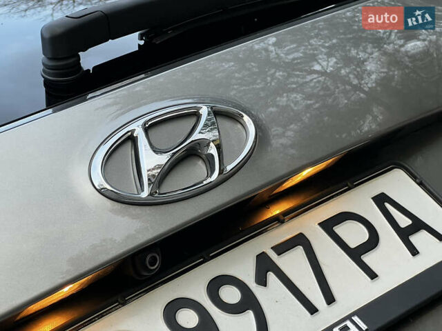 Серый Хендай Санта Фе, объемом двигателя 2.36 л и пробегом 147 тыс. км за 14700 $, фото 41 на Automoto.ua