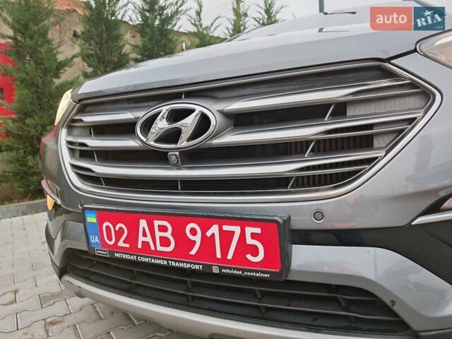 Сірий Хендай Санта Фе, об'ємом двигуна 2.2 л та пробігом 195 тис. км за 19500 $, фото 13 на Automoto.ua