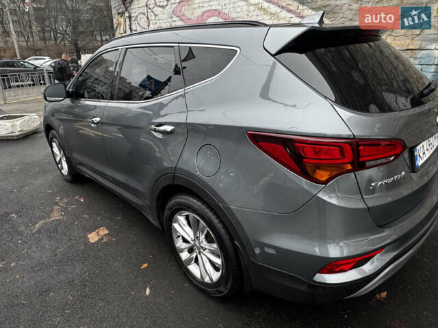 Сірий Хендай Санта Фе, об'ємом двигуна 2.2 л та пробігом 51 тис. км за 25200 $, фото 4 на Automoto.ua