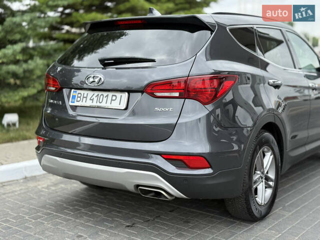 Серый Хендай Санта Фе, объемом двигателя 2.4 л и пробегом 120 тыс. км за 20000 $, фото 28 на Automoto.ua