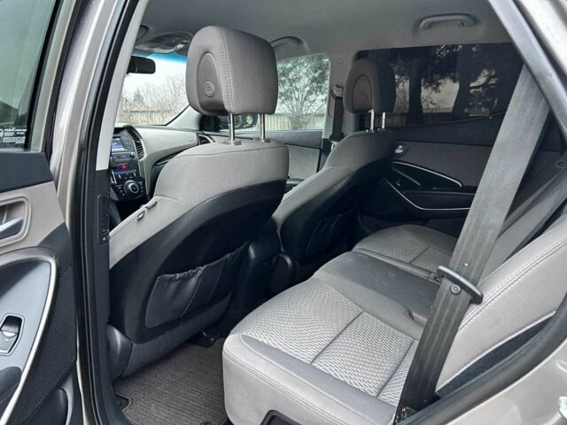 Сірий Хендай Санта Фе, об'ємом двигуна 2.4 л та пробігом 68 тис. км за 12100 $, фото 7 на Automoto.ua