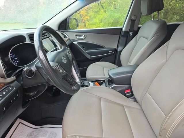 Сірий Хендай Санта Фе, об'ємом двигуна 3.3 л та пробігом 70 тис. км за 3400 $, фото 8 на Automoto.ua