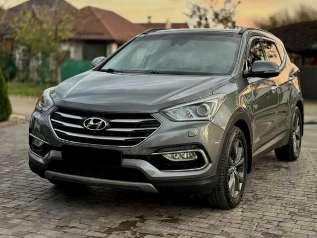 Серый Хендай Санта Фе, объемом двигателя 2.2 л и пробегом 103 тыс. км за 8700 $, фото 4 на Automoto.ua