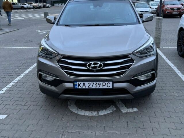Хендай Санта Фе 2017 в Киеве на Automoto.ua Серый Хендай Санта Фе, объемом двигателя 2 л и пробегом 133 тыс. км за 19000 $, фото 1 на Automoto.ua