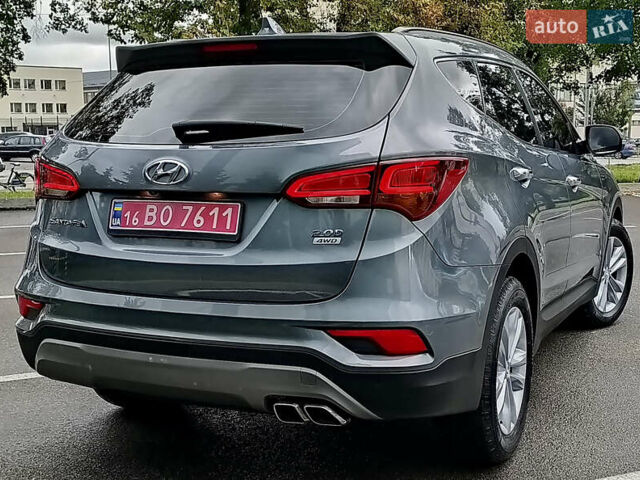 Серый Хендай Санта Фе, объемом двигателя 2 л и пробегом 187 тыс. км за 21555 $, фото 30 на Automoto.ua