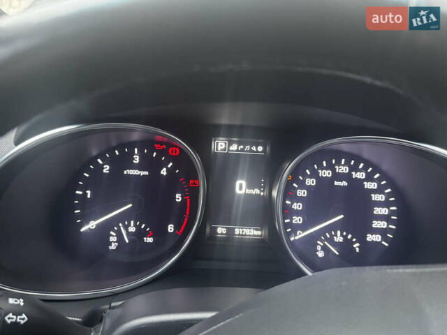 Сірий Хендай Санта Фе, об'ємом двигуна 2.2 л та пробігом 51 тис. км за 25200 $, фото 7 на Automoto.ua