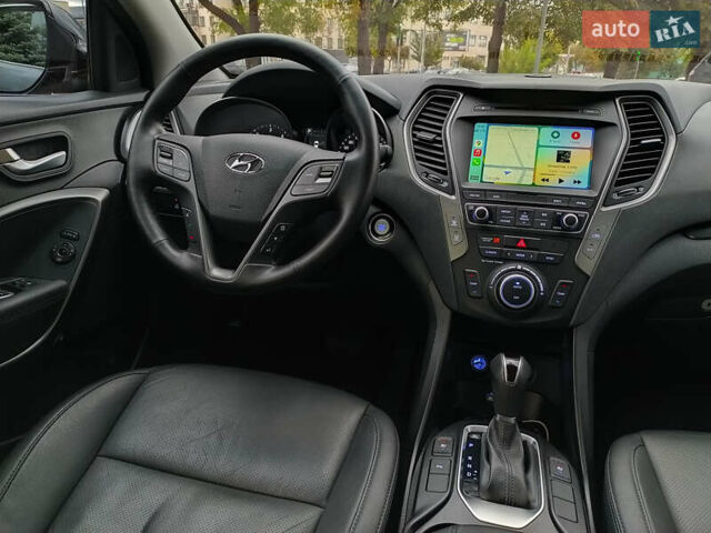 Серый Хендай Санта Фе, объемом двигателя 2 л и пробегом 187 тыс. км за 21555 $, фото 20 на Automoto.ua