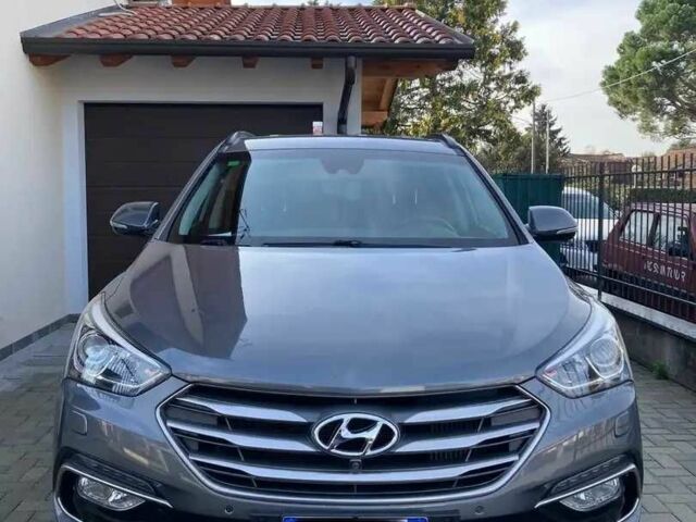Серый Хендай Санта Фе, объемом двигателя 2.2 л и пробегом 75 тыс. км за 18100 $, фото 1 на Automoto.ua