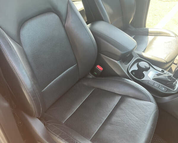 Серый Хендай Санта Фе, объемом двигателя 2.2 л и пробегом 178 тыс. км за 20900 $, фото 15 на Automoto.ua