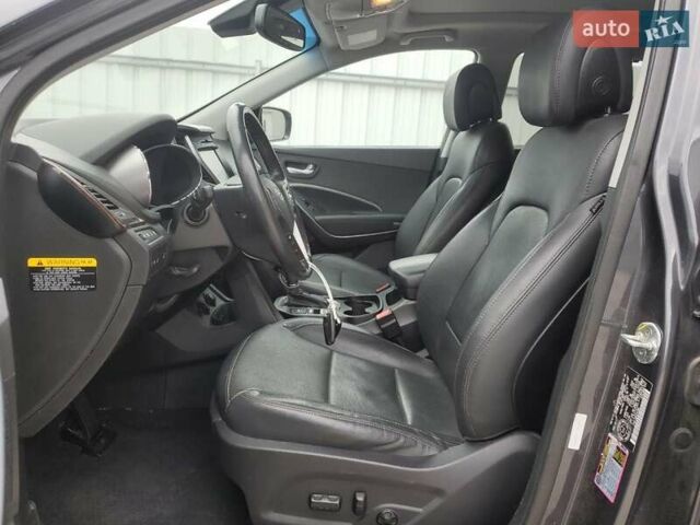 Серый Хендай Санта Фе, объемом двигателя 2 л и пробегом 68 тыс. км за 3100 $, фото 6 на Automoto.ua