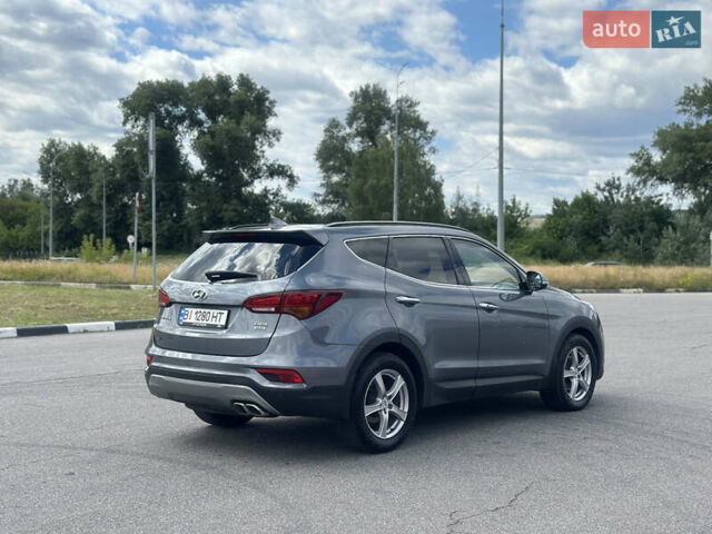 Серый Хендай Санта Фе, объемом двигателя 2.2 л и пробегом 230 тыс. км за 21500 $, фото 4 на Automoto.ua