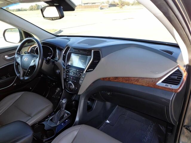 Сірий Хендай Санта Фе, об'ємом двигуна 3.3 л та пробігом 50 тис. км за 7800 $, фото 10 на Automoto.ua