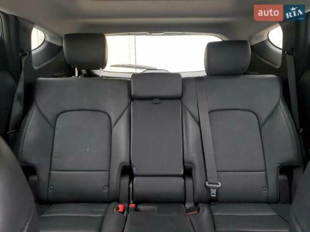Серый Хендай Санта Фе, объемом двигателя 2 л и пробегом 68 тыс. км за 3100 $, фото 9 на Automoto.ua