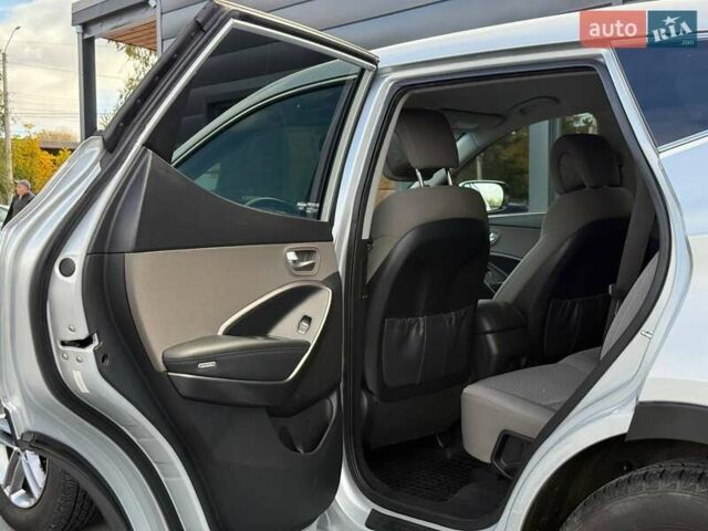 Серый Хендай Санта Фе, объемом двигателя 2.36 л и пробегом 123 тыс. км за 16900 $, фото 42 на Automoto.ua