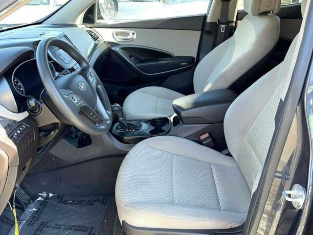 Сірий Хендай Санта Фе, об'ємом двигуна 2 л та пробігом 85 тис. км за 15100 $, фото 4 на Automoto.ua