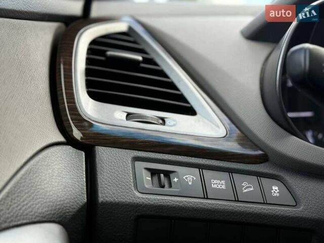 Серый Хендай Санта Фе, объемом двигателя 2.36 л и пробегом 123 тыс. км за 16900 $, фото 29 на Automoto.ua