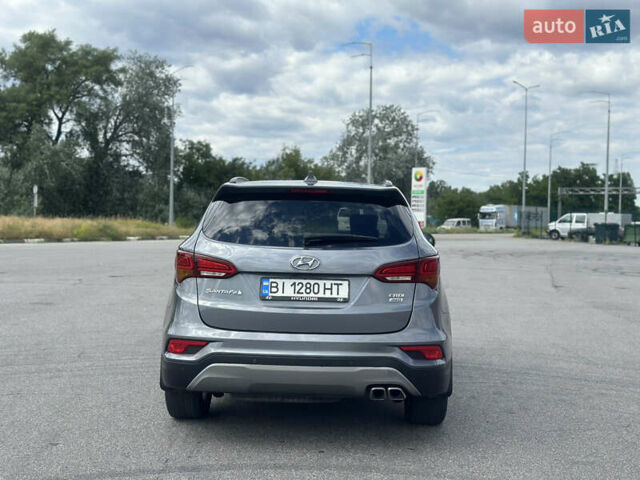 Серый Хендай Санта Фе, объемом двигателя 2.2 л и пробегом 230 тыс. км за 21500 $, фото 5 на Automoto.ua