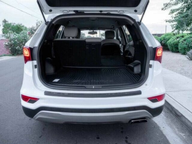 Серый Хендай Санта Фе, объемом двигателя 2.4 л и пробегом 54 тыс. км за 11500 $, фото 10 на Automoto.ua