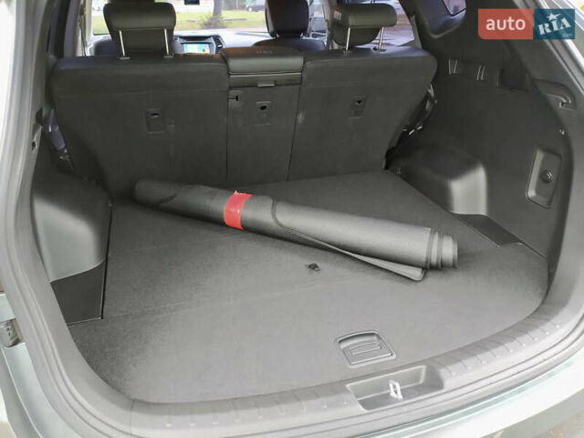 Серый Хендай Санта Фе, объемом двигателя 2 л и пробегом 187 тыс. км за 21555 $, фото 25 на Automoto.ua