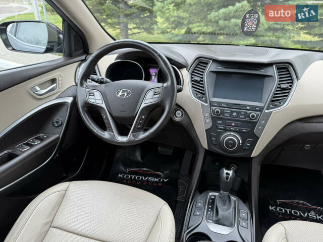 Серый Хендай Санта Фе, объемом двигателя 2.4 л и пробегом 120 тыс. км за 20000 $, фото 16 на Automoto.ua