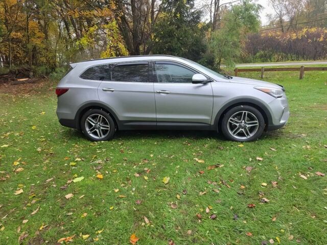 Сірий Хендай Санта Фе, об'ємом двигуна 3.3 л та пробігом 70 тис. км за 3400 $, фото 7 на Automoto.ua