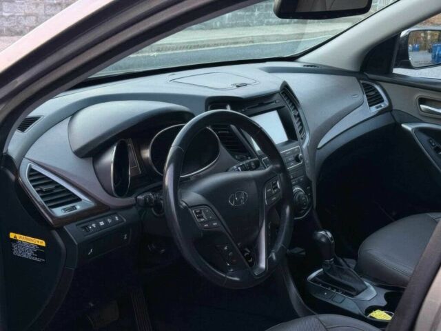 Сірий Хендай Санта Фе, об'ємом двигуна 2.4 л та пробігом 70 тис. км за 8900 $, фото 7 на Automoto.ua