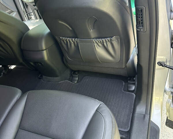 Серый Хендай Санта Фе, объемом двигателя 2 л и пробегом 150 тыс. км за 21899 $, фото 37 на Automoto.ua