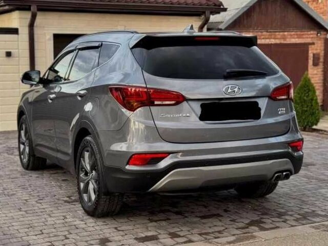 Серый Хендай Санта Фе, объемом двигателя 2.2 л и пробегом 103 тыс. км за 8700 $, фото 7 на Automoto.ua