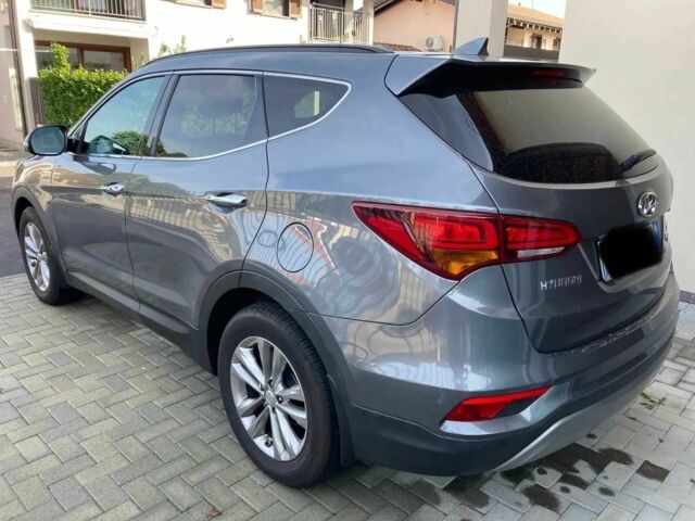 Серый Хендай Санта Фе, объемом двигателя 2.2 л и пробегом 75 тыс. км за 18100 $, фото 3 на Automoto.ua