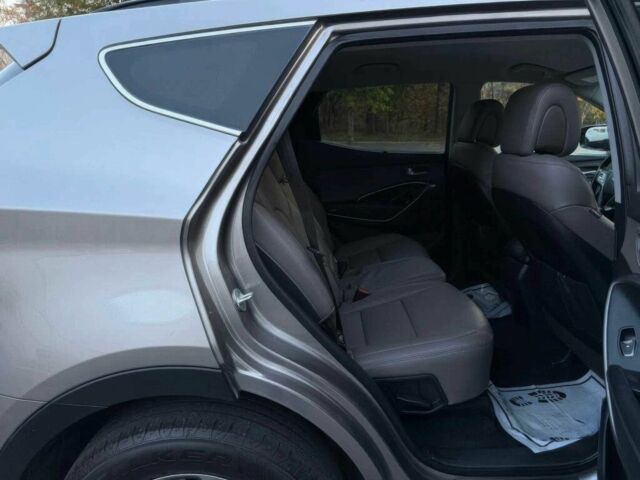 Сірий Хендай Санта Фе, об'ємом двигуна 2.4 л та пробігом 70 тис. км за 8900 $, фото 9 на Automoto.ua