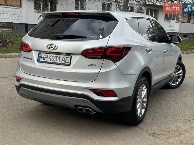 Сірий Хендай Санта Фе, об'ємом двигуна 2 л та пробігом 78 тис. км за 21700 $, фото 4 на Automoto.ua