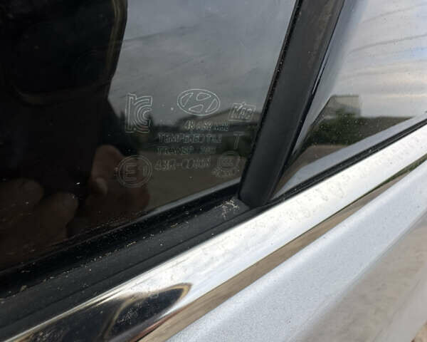 Серый Хендай Санта Фе, объемом двигателя 2 л и пробегом 150 тыс. км за 21899 $, фото 63 на Automoto.ua