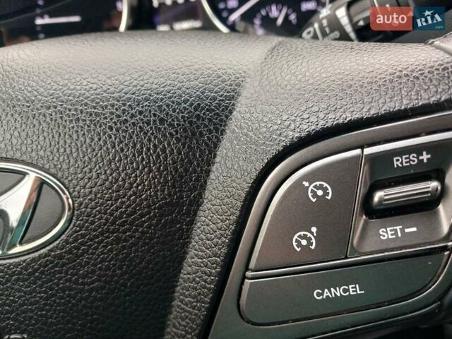 Хендай Санта Фе 2017 в Чернобае на Automoto.ua Серый Хендай Санта Фе, объемом двигателя 2.2 л и пробегом 163 тыс. км за 21700 $, фото 66 на Automoto.ua